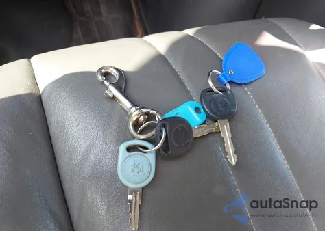 2006 Chevrolet Express Work Van из США, поврежденный, VIN 1GCGG29V661161931